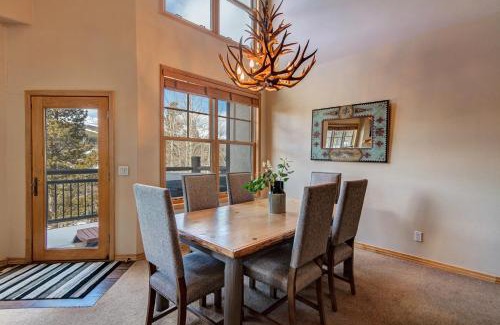 Warrior's Mark Apartment | Corral 304W by Great Western Lodging