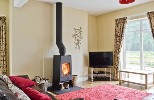 Dunoon House | Corrie Massan