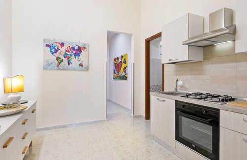 Corso dei Mille - Sant'Erasmo Apartment | Corso dei Mille Railway Apartment