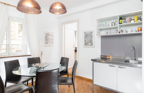 Rione VI Parione Apartment | Corso Vittorio - Campo de' Fiori