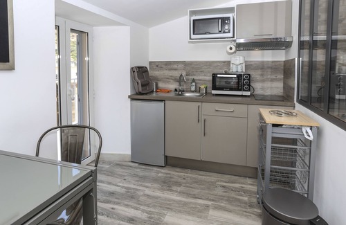 Corte Apartment | Corte center, air conditioning, elevator. the best!