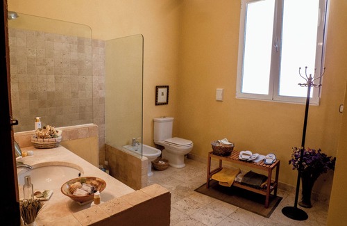 Albunol Bed & Breakfast | CORTIJO DE LA FUENTE