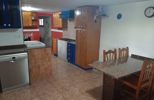 Montefrio Villa | CORTIJO MONTEFRISTY Beautiful villa for 8 to 10 people, private pool and garden