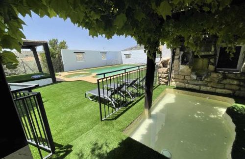 Villanueva Mesia House | Cortijo Rural Español Ideal para desconectar!