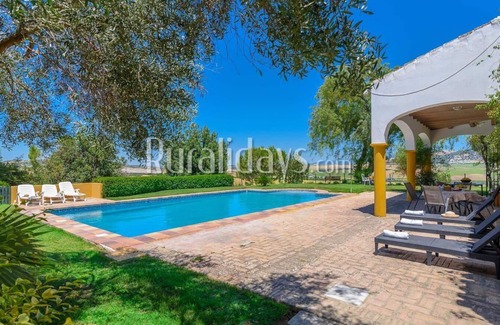 Arcos de la Frontera Villa | Cortijo Sierra y Lago Arcos de la Frontera by Ruralidays