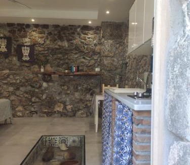 Old Town Apartment | Cortile delle mura