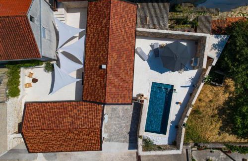 Pridraga Villa | Cortile House
