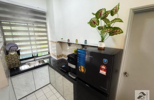 Taman Haji Zainal Apartment | Corus Seaview Retreat Stay-2r1b