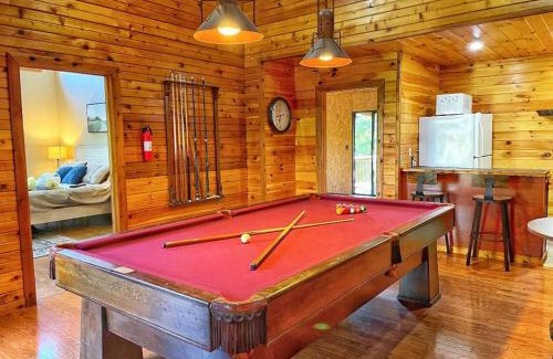 Cosby House | Cosby Contemporary Cabin