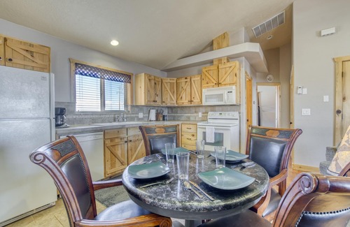 Kanab Cabin | ★ Cosmic Casita ★ near Zion, Bryce, Best Friends, Lake Powell
