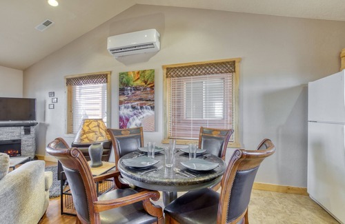 Kanab Cabin | ★ Cosmic Casita ★ near Zion, Bryce, Best Friends, Lake Powell