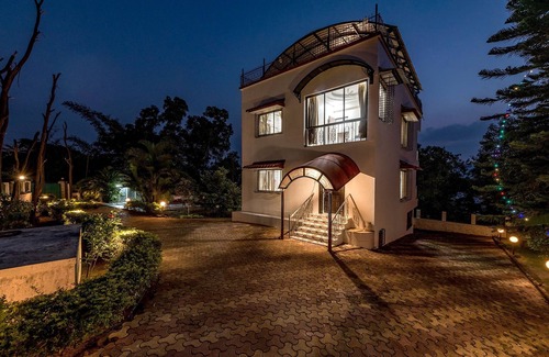 Wadgaon Villa | CosmicStays Venus Villa- Private pool
