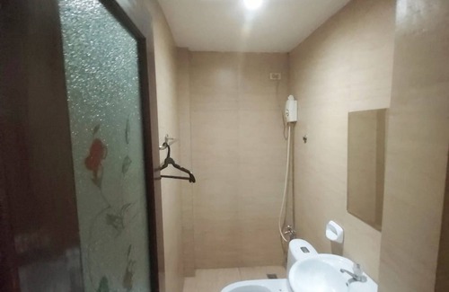 Sampaloc Hotel | Cosmo Hotel Espana Near Ust