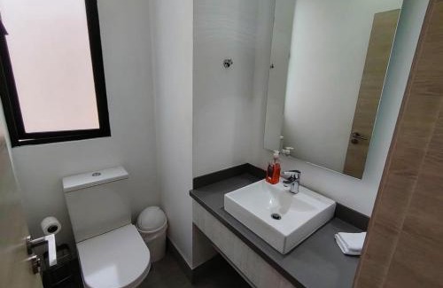Ecuadorian Amazon Apartment | Cosmopolitan suit 51
