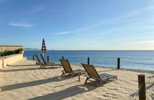 San Jose del Cabo Condo | Costa Azul Oceanfront Condo w/Views, Surf, Swimmable Beach