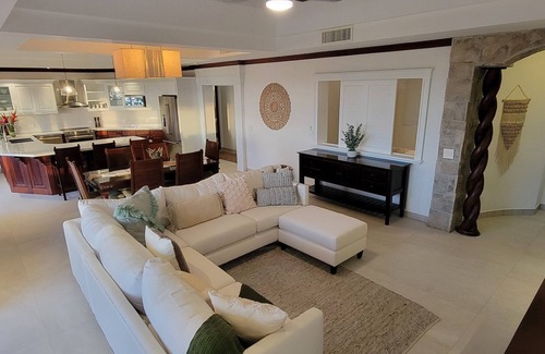 Manuel Antonio Apartment | Costa Cajun Ocean View Luxury Apartment in Manuel Antonio
