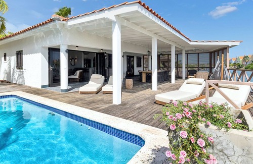 Kralendijk Villa | Costa de la Luz in Laguna Marina