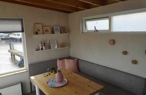 Uitwellingerga Ski Chalet | Costa del Twel