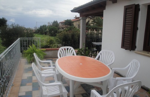 Costa Rei Villa | COSTA REI VILLA WITH GARDEN LESS THAN 500 METERS FROM THE SEA WALK