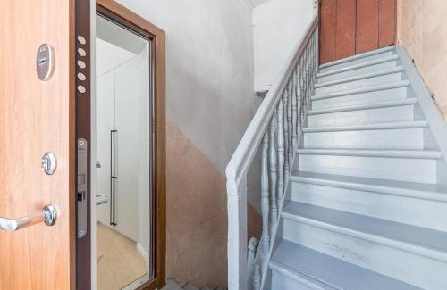 Old Town Apartment | Cosy 1 BDR Apartment in Vilnius Old Town by URBAN RENT