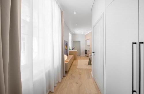 Old Town Apartment | Cosy 1 BDR Apartment in Vilnius Old Town by URBAN RENT