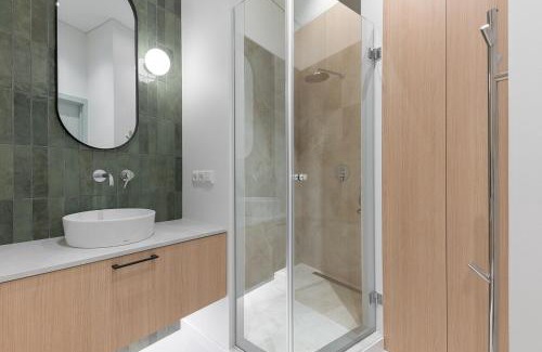Old Town Apartment | Cosy 1 BDR Apartment in Vilnius Old Town by URBAN RENT