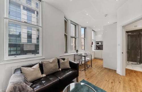 Bishopsgate Apartment | Cosy 1 Bed Apartment next to Liverpool Street Station FREE WIFI By City Stay Aparts London