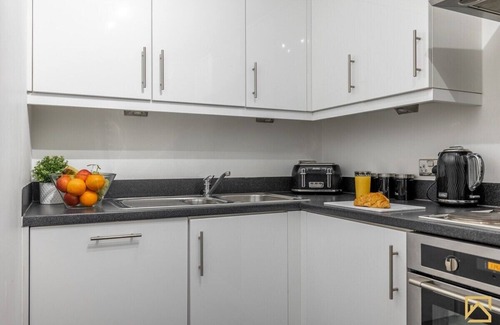 Central Milton Keynes Apartment | Cosy 1 bed in central MK, Free Parking, Smart TV