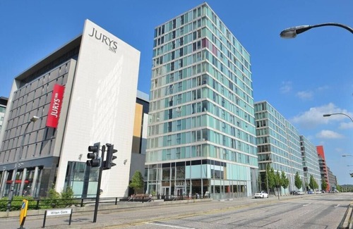 Central Milton Keynes Apartment | Cosy 1 bed in central MK, Free Parking, Smart TV