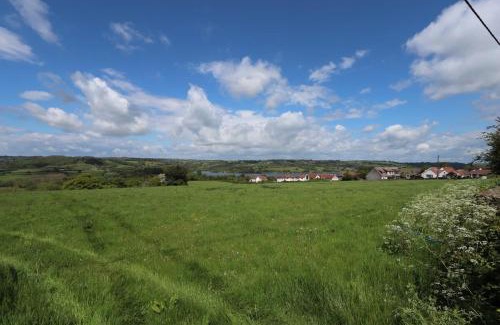 Langford House | Cosy 1-bedroom cottage next to Combe Lodge Venue