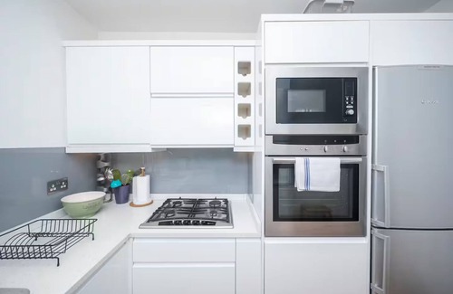 Canonbury Apartment | Cosy 1 Bedroom Flat Nestled in De Beauvoir Town | Pass the Keys