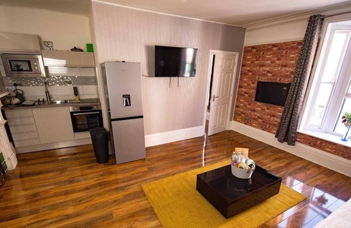 Truro Apartment | Cosy 1BR Flat Central Location