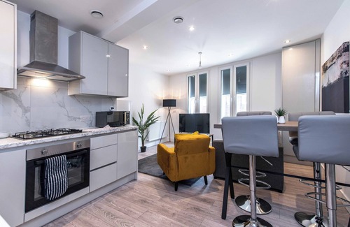 Basingstoke Apartment | Cosy 2-Bed Apartment in the Heart of Basingstoke