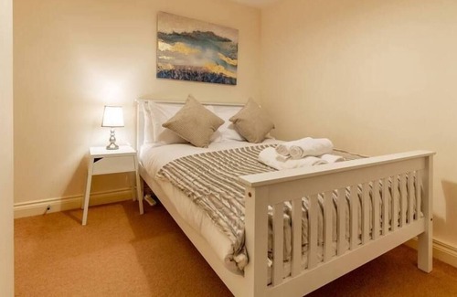 Malvern Apartment | Cosy 2 bedroom Flat in Malvern - Hillbrook House 4