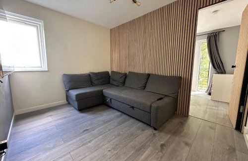 Woodberry Down Apartment | Cosy 2 bedroom Flat in Manor House