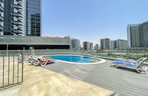 Trade Centre 1 Apartment | Cosy 2BR | Burj Khalifa Gym/Pool by Belvilla