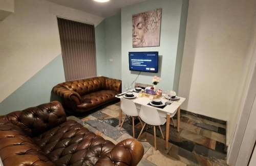 Barrow-in-Furness Other | Cosy 3BD Terrace House Barrow in Furness