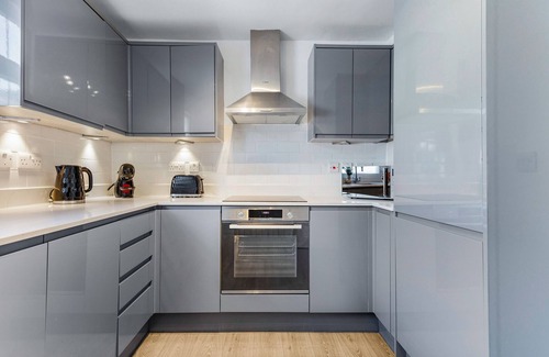 Fitzrovia Apartment | Cosy 3BR 2BA Near Regent's Park & Oxford Circus