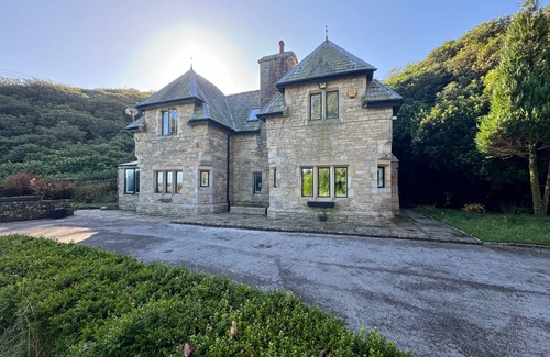 Bolton House | Cosy 4-bed Cottage - Scenic Retreat, Aga & Wifi