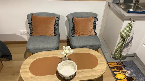 Levallois-Perret Apartment | Cosy 54
