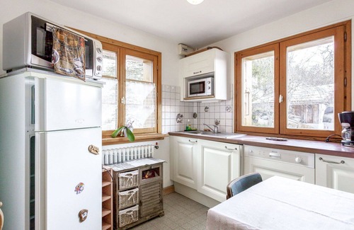 Saint-Gervais-les-Bains Apartment | Cosy apartment for 4 people with WIFI, TV and balcony