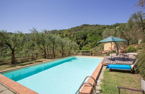 Mastiano Villa | Cosy apartment in villa with WIFI, pool, TV, patio, pets allowed and panoramic view, close to Lu.