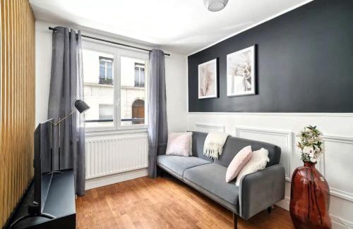Republique - Tolstoi Apartment | Cosy Alsace