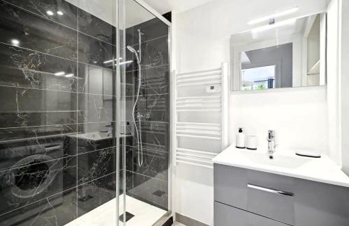 Republique - Tolstoi Apartment | Cosy Alsace