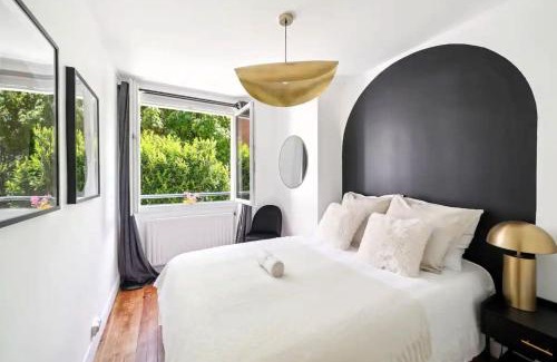 Republique - Tolstoi Apartment | Cosy Alsace