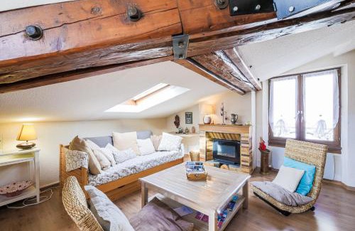 Quartier Hyper-Centre Apartment | Cosy and Calm in Grenoble City Heart with free and large parking Q-Park Chavant