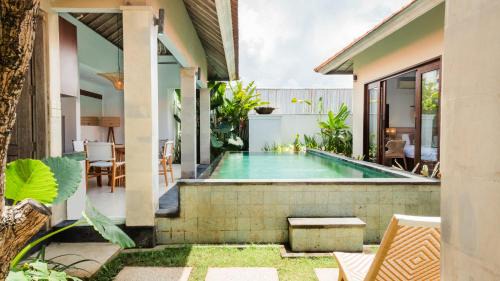 Berawa Villa | Cosy and Cheerful 2 Bedroom villa 5mins to Finns