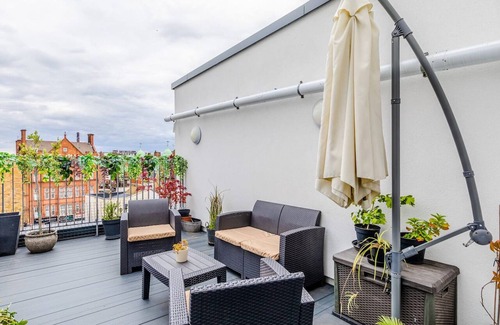 Whitechapel Apartment | COSY AND MODERN 1 BEDROOM FLAT WITH TERRACE IN ALDGATE EAST NEAR TOWER OF LONDON