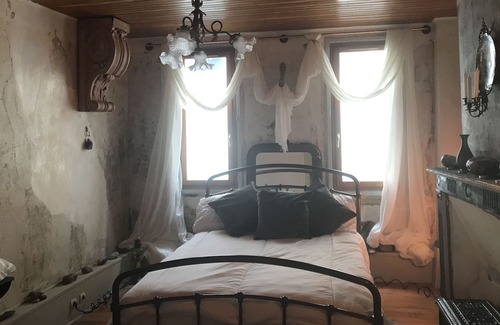 Quillan House | Cosy and Quirky house in town centre