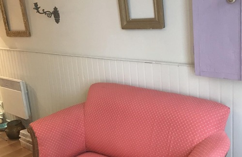 Quillan House | Cosy and Quirky house in town centre